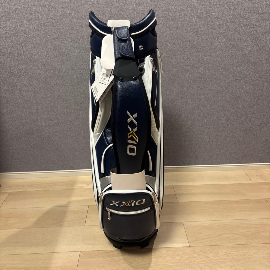 【新品未使用】ゼクシオキャディバッグプロレプリカ9.5型3.9kg