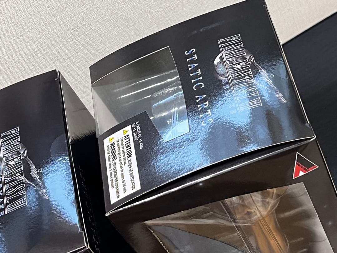 ファイナルファンタジー7リメイク　スタティックアーツ　エアリス、ティファ　ドレス
