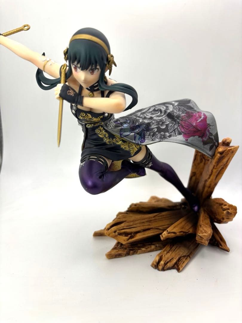 スパイファミリー　ヨルフォージャー　フィギュアリペイント