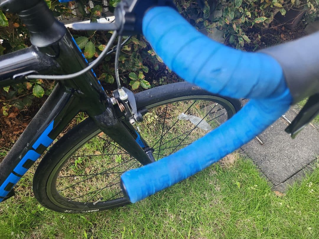 ジャイアントのロードバイク サイズM、中古