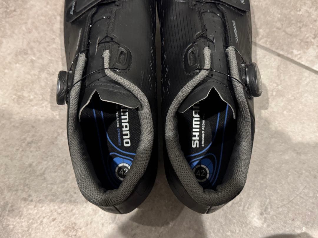 SHIMANO ブラック シューズ 42サイズ