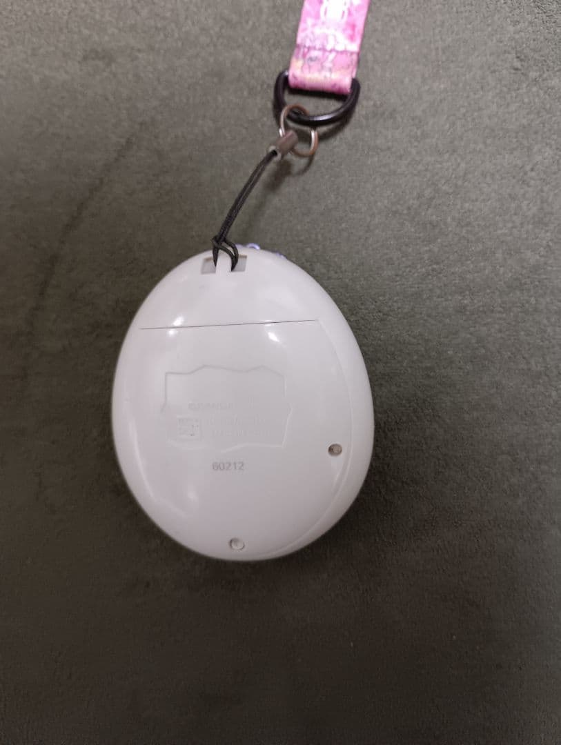 たまごっちP's 本体＋デコピアス2点＋ストラップ