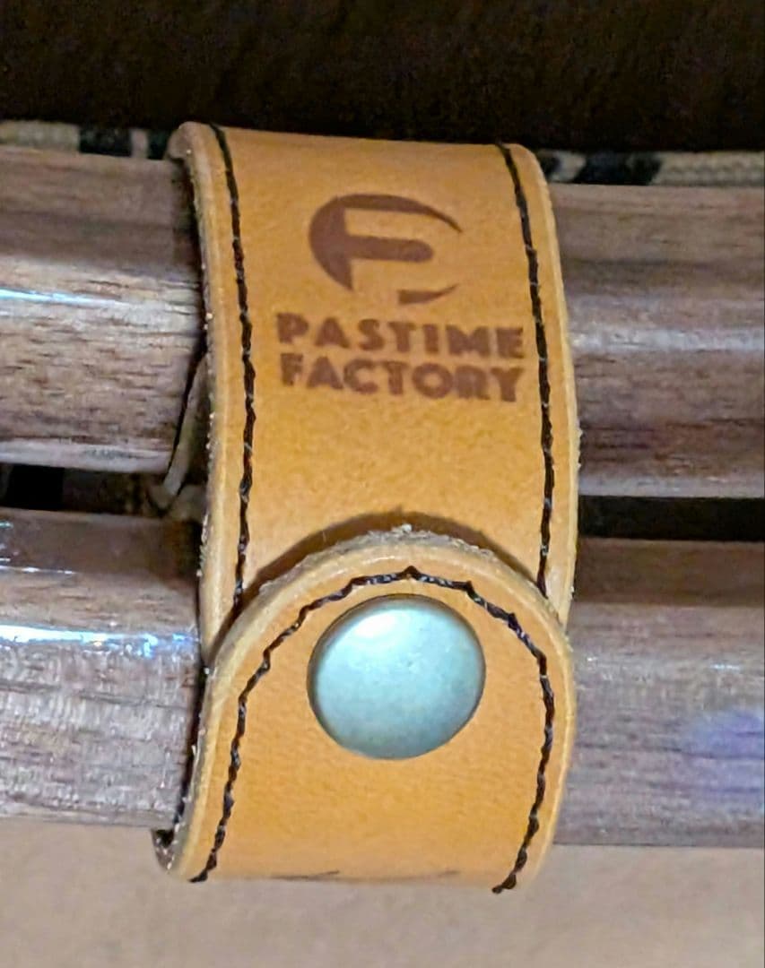 カーミットチェアプラス(ウォールナット)　garakuda(キャメル)と付属品