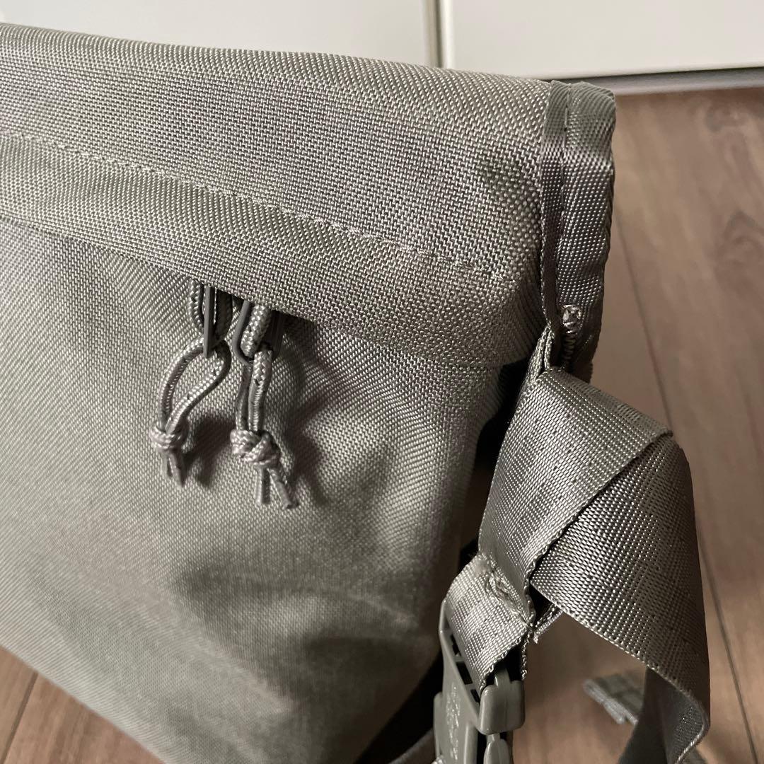 美品★ CHROME クローム　メッセンジャーバッグ