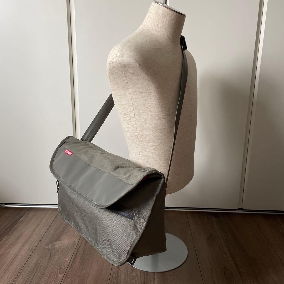 美品★ CHROME クローム　メッセンジャーバッグ
