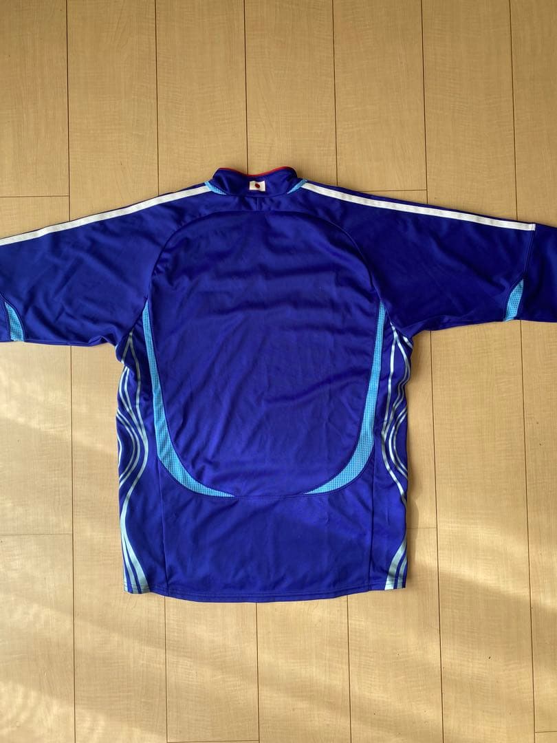 希少 adidasサッカー日本代表 ユニフォーム 長袖 2006