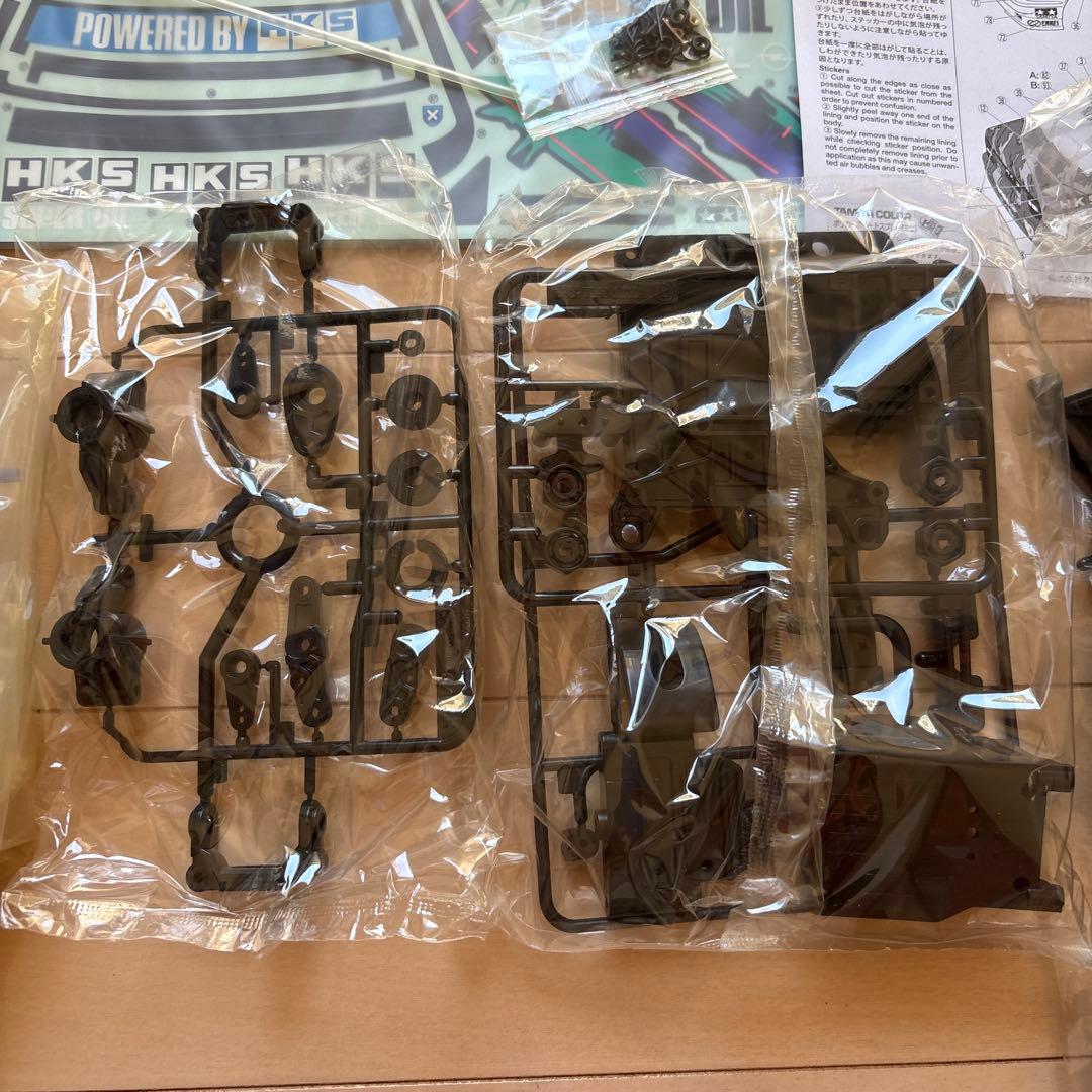 タミヤラジコン　オペルベクトラ　ＦＦ01 組み立て図とタイヤ無し　ビンテージ