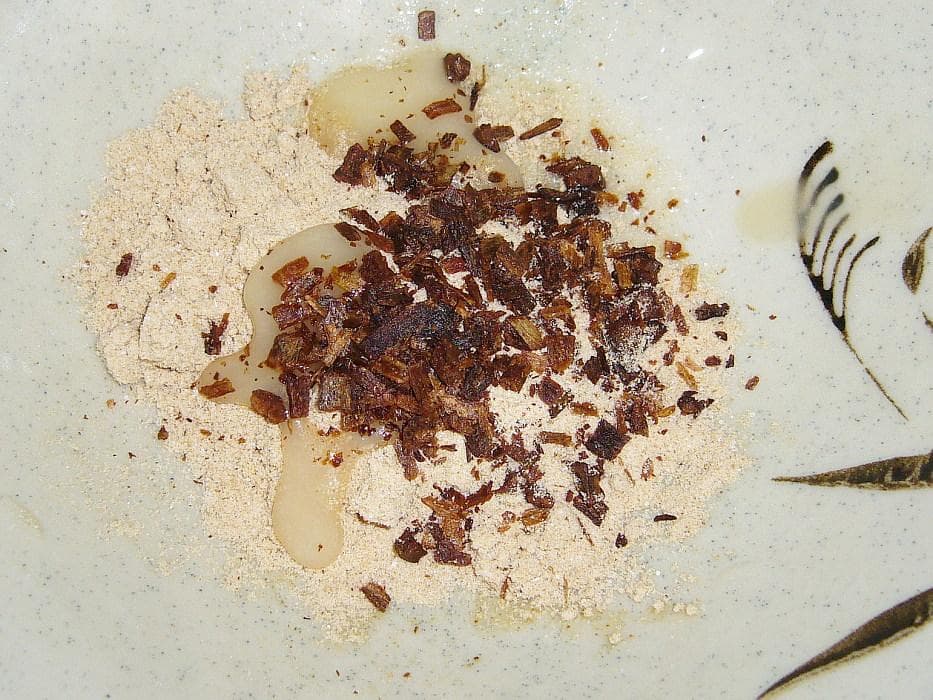 大特￥14500　1食分￥161　鹿児島黒豚 とんこつラーメン焦がしネギ入り