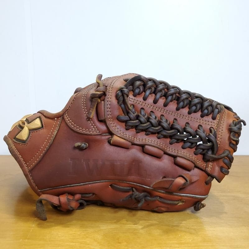 アンダーアーマー 松田モデル 限定品 レア 高校野球対応 内野用 硬式グローブ