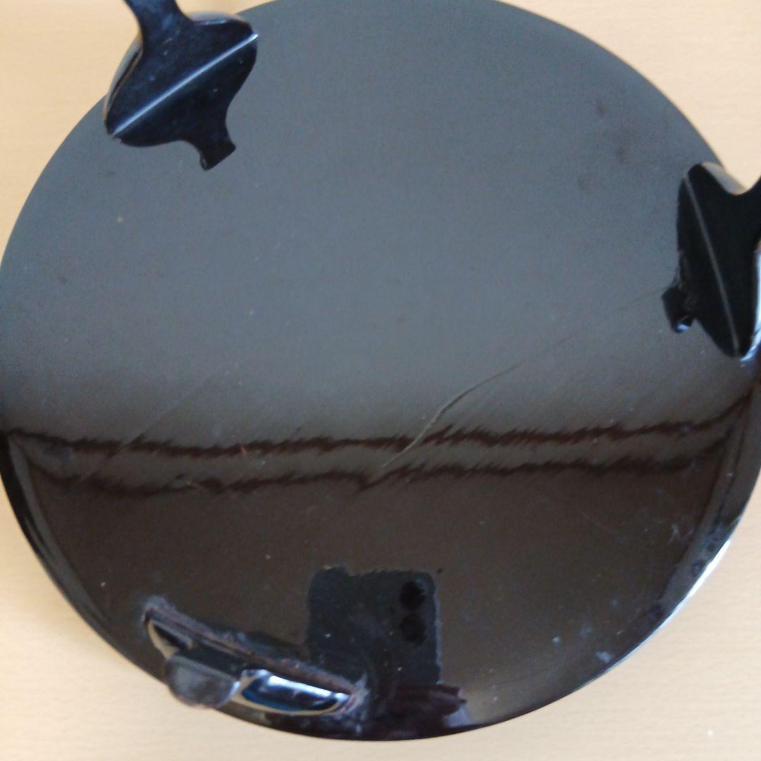 赤黒漆塗り 植物模様の円形膳