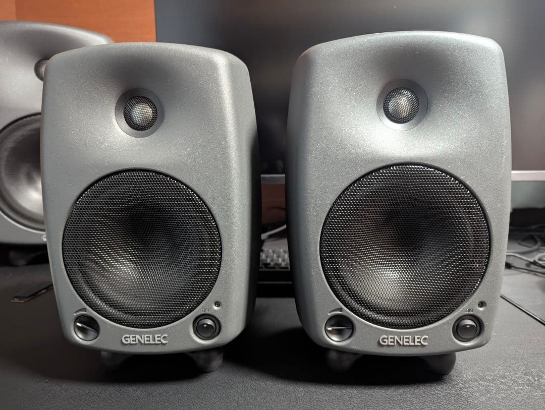 お買い得 GENELEC 8030A ペア モニタースピーカー