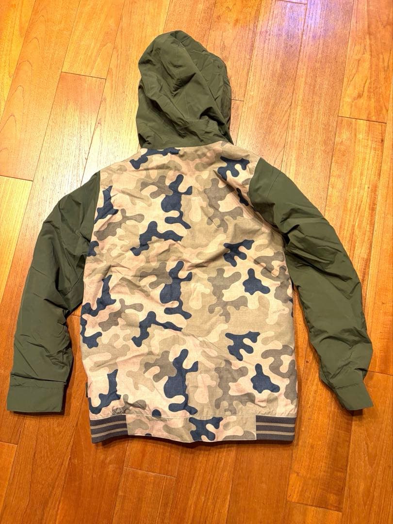 キッズ　スキーウェア