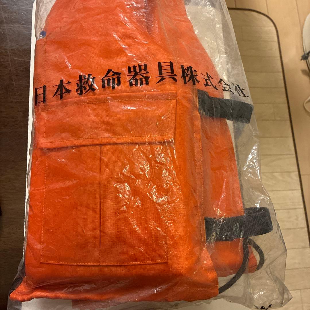 日本救命器具株式会社　日本船舶用 ライフジャケット　赤色　 2セット　での販売