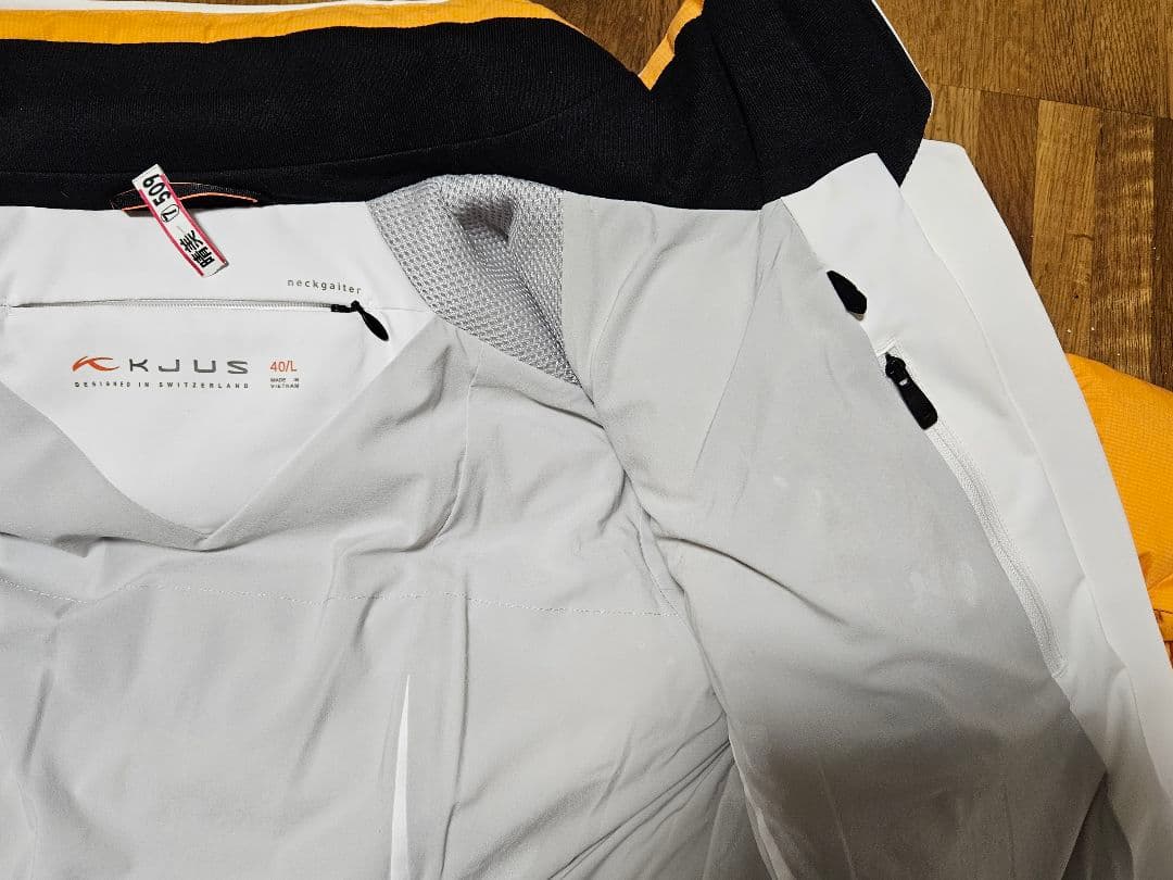 KJUS(チュース) ウイメンズ スキーウェア
