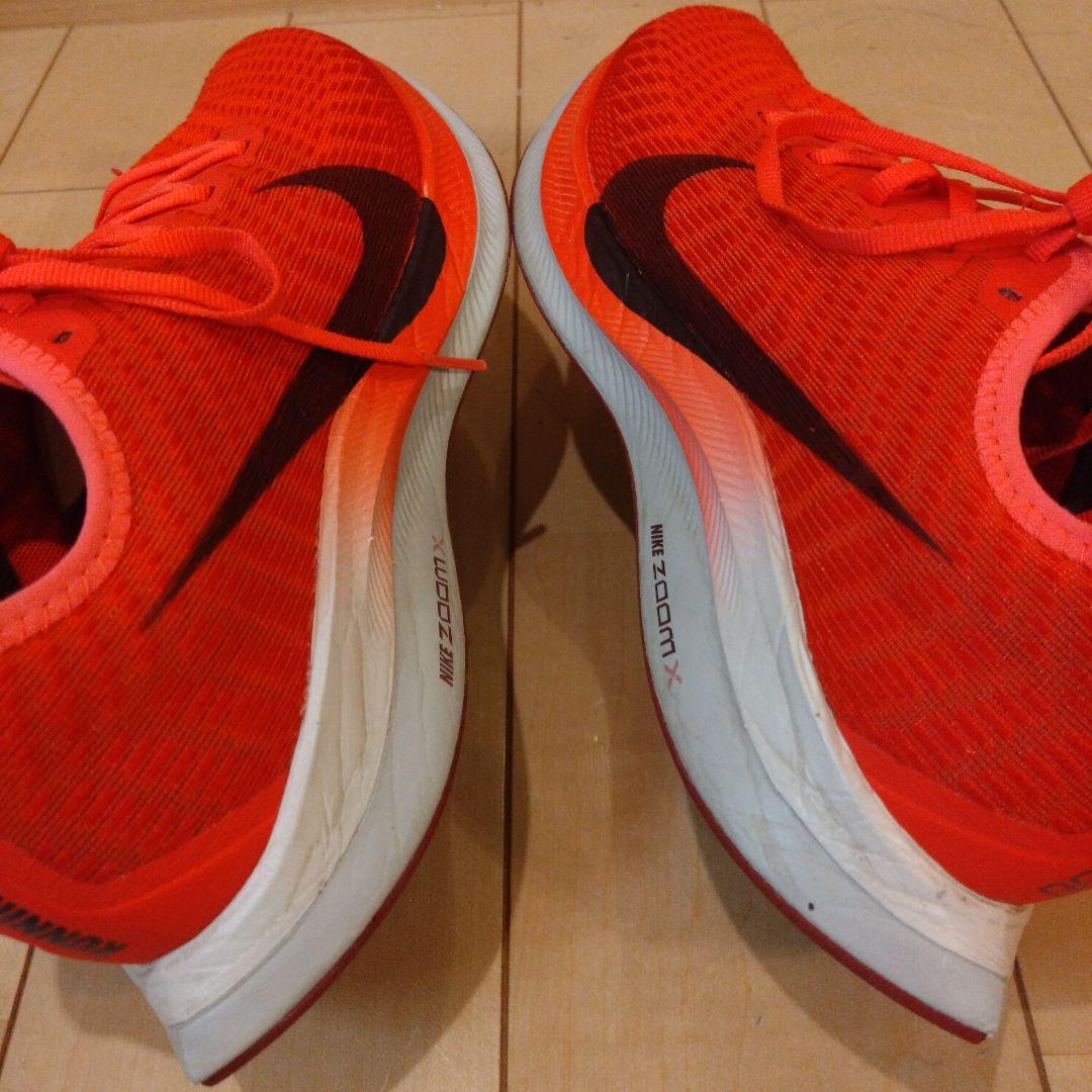 No.560 新品同様 Nikeペガサスターボ2 レッド　26cm