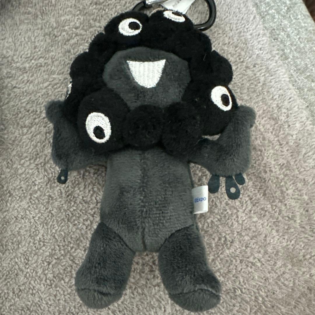 黒ミャクミャク カラビナ付きブラック 立ち&座り 2体セット　値下げ不可