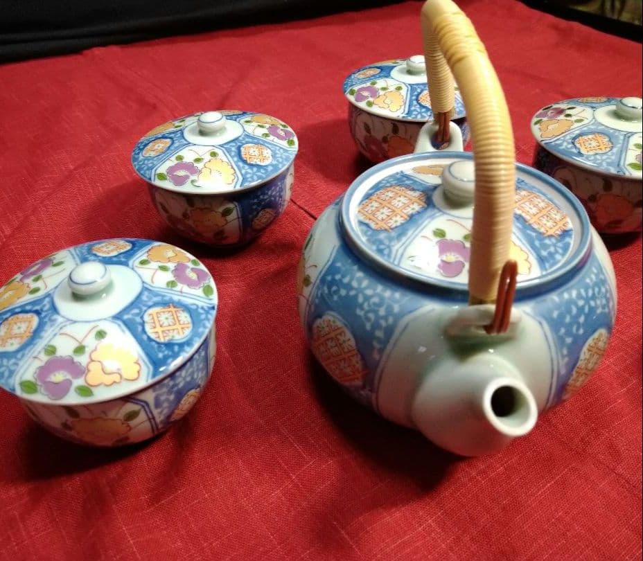 ♣ヴィンテージ品♥【名釜・有田焼・西峰作】♥【高級】金彩・急須蓋付煎茶器 ５客