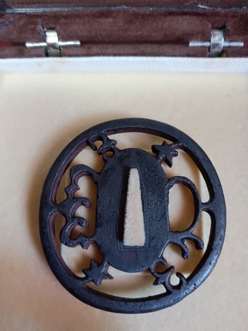 江戸時代　隠れキリシタン　鉄地　鍔