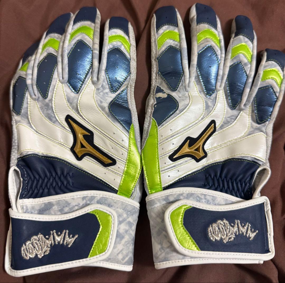 東京ヤクルトスワローズ 村上 選手 実使用 バッティンググローブ 支給品 野球