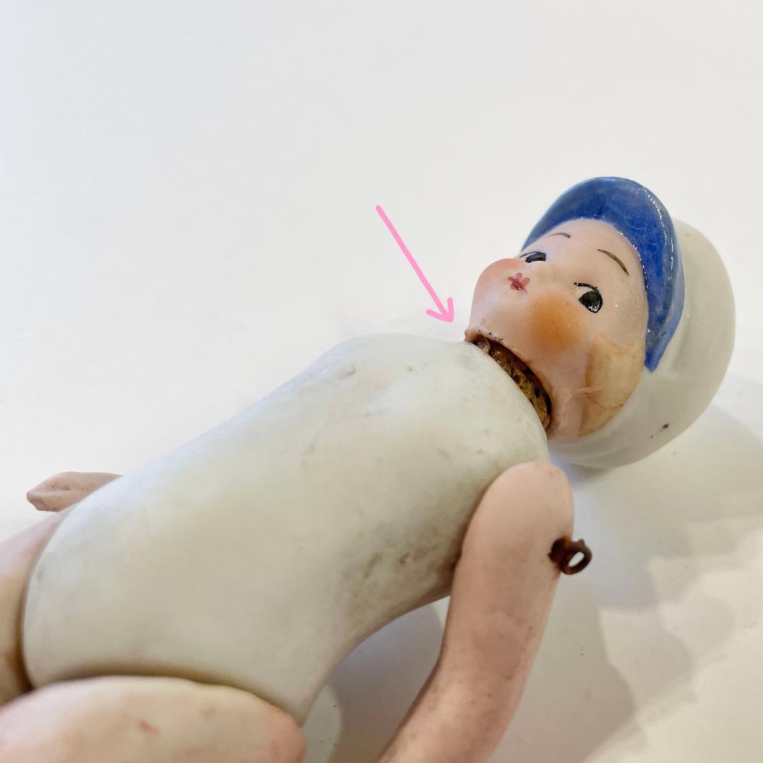 帽子の女の子のビスクドール・ドイツ1920年頃・アンティーク 赤い靴の子