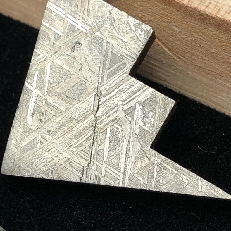 パラサイト隕石 メテオライト 隕石　石鉄隕石　２点　重さ28ｇ　共箱