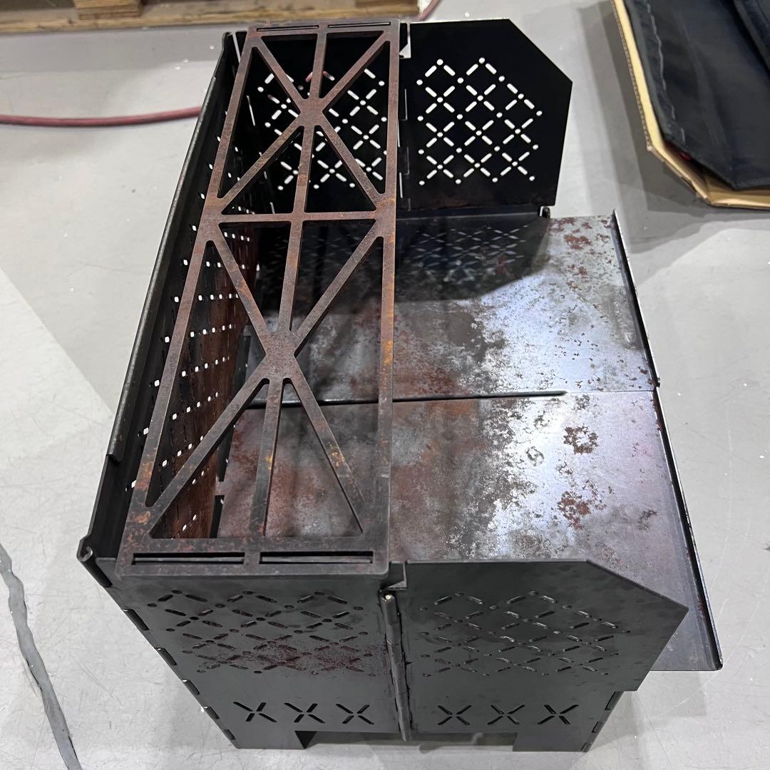 TAKIBI BASE 焚火台 日日(HIBI)