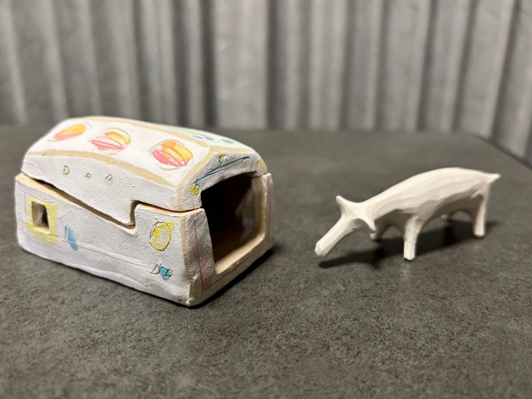 柴田菜月　陶芸家　やきもの作家　陶芸　作品　家と動物