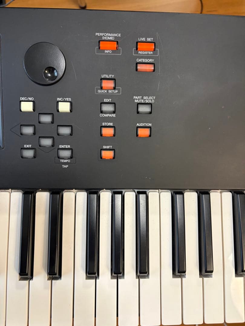 Yamaha MODX7 シンセサイザー 76鍵