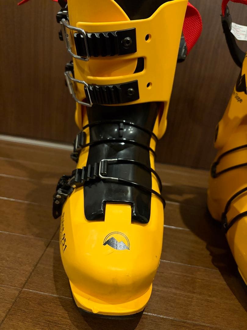 【極美品】25-26 Mountain Slope Bシェル インチューション付