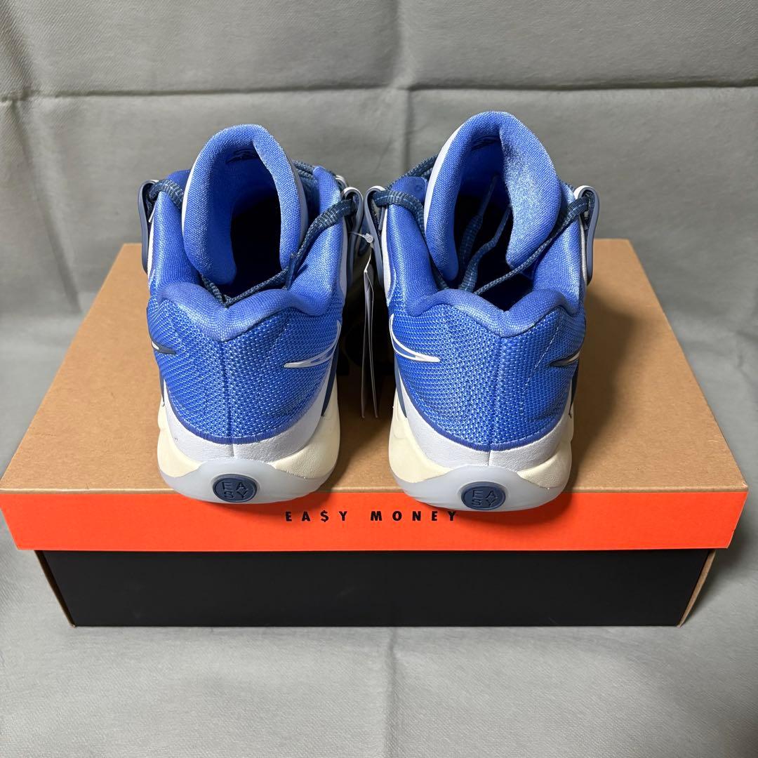 ナイキ　KD18 ホワイト　ブルー　白　ケビンデュラント　バッシュ