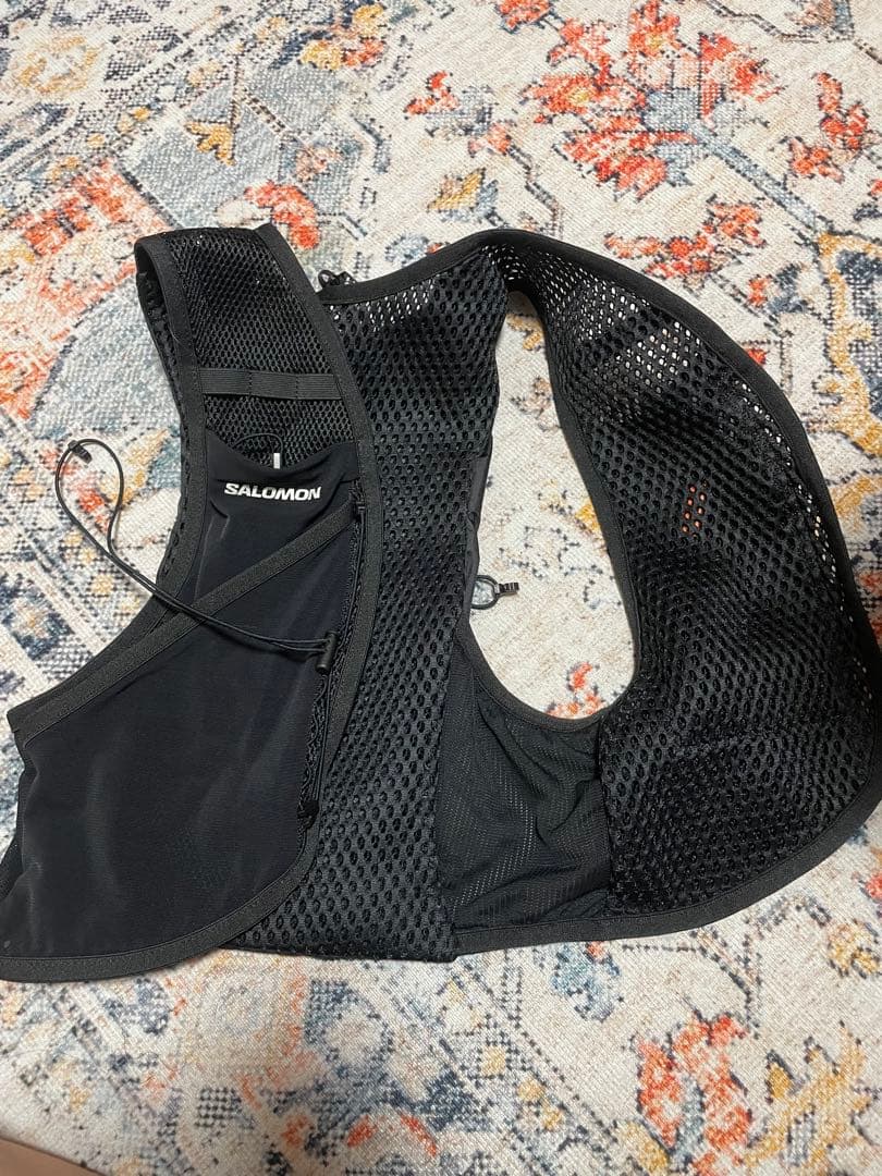 SALOMON ACTIVE SKIN4ブラック ランニングベスト