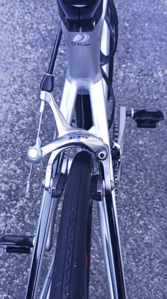 GIANT ロードバイク 11速 105他 送料込 状態良好 値下中