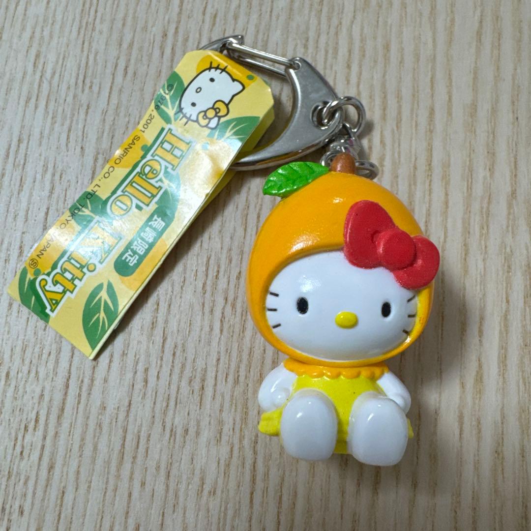 ご当地キティ　長崎限定　びわ　マスコット　キーホルダー　 新品