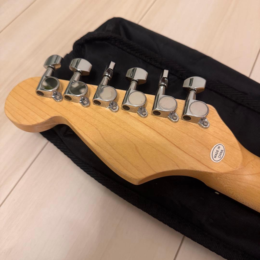 青 ストラトキャスタータイプ エレキギター