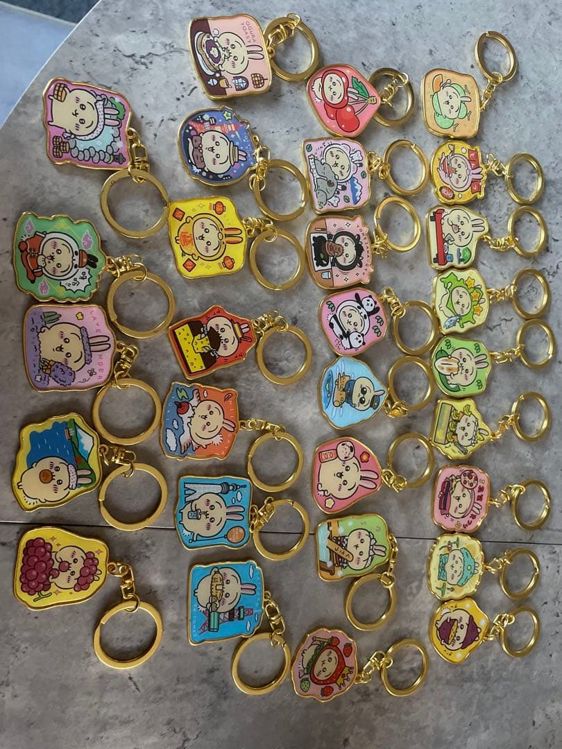 ちいかわ　うさぎ28個　ご当地キーホルダー