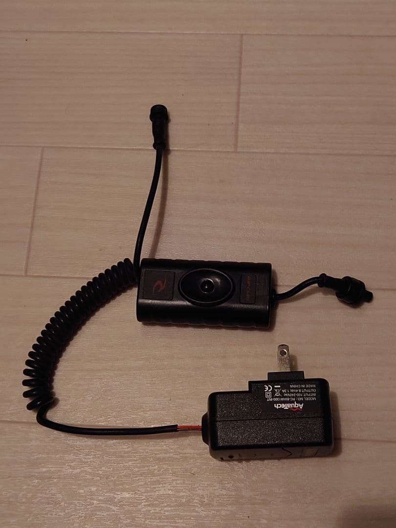 リップカール 冬用 電熱線ベストウエットスーツセット