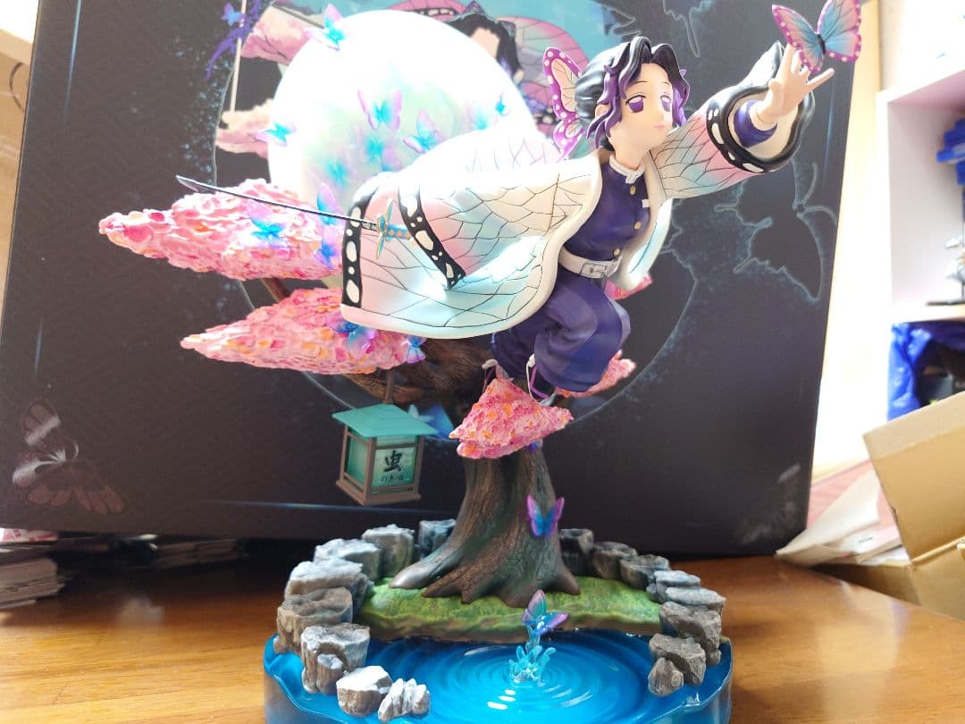 鬼滅の刃 蟲柱・胡蝶しのぶ ガレージキット スタチュー