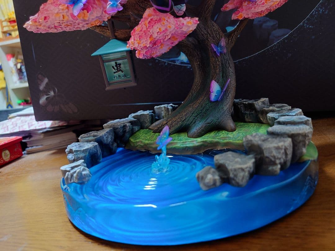 鬼滅の刃 蟲柱・胡蝶しのぶ ガレージキット スタチュー