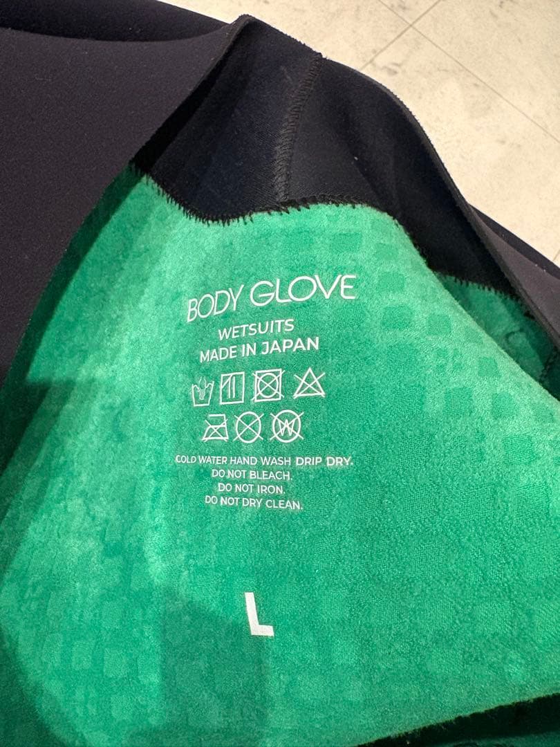 ボディグローブ セミドライ ロングチェストジップ 5×3mm 国内生産