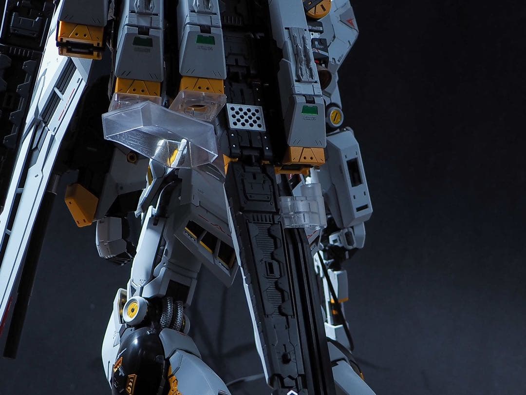 PG UNLEASHED 1/60 νガンダム　全塗装　完成品　uvカット