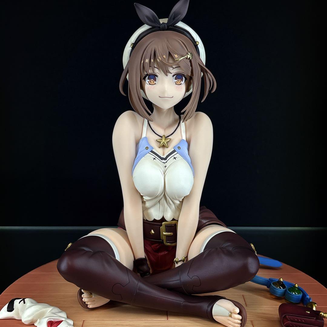 ライザ「ライザのアトリエ ～常闇の女王と秘密の隠れ家～」 1/6 フィギュア