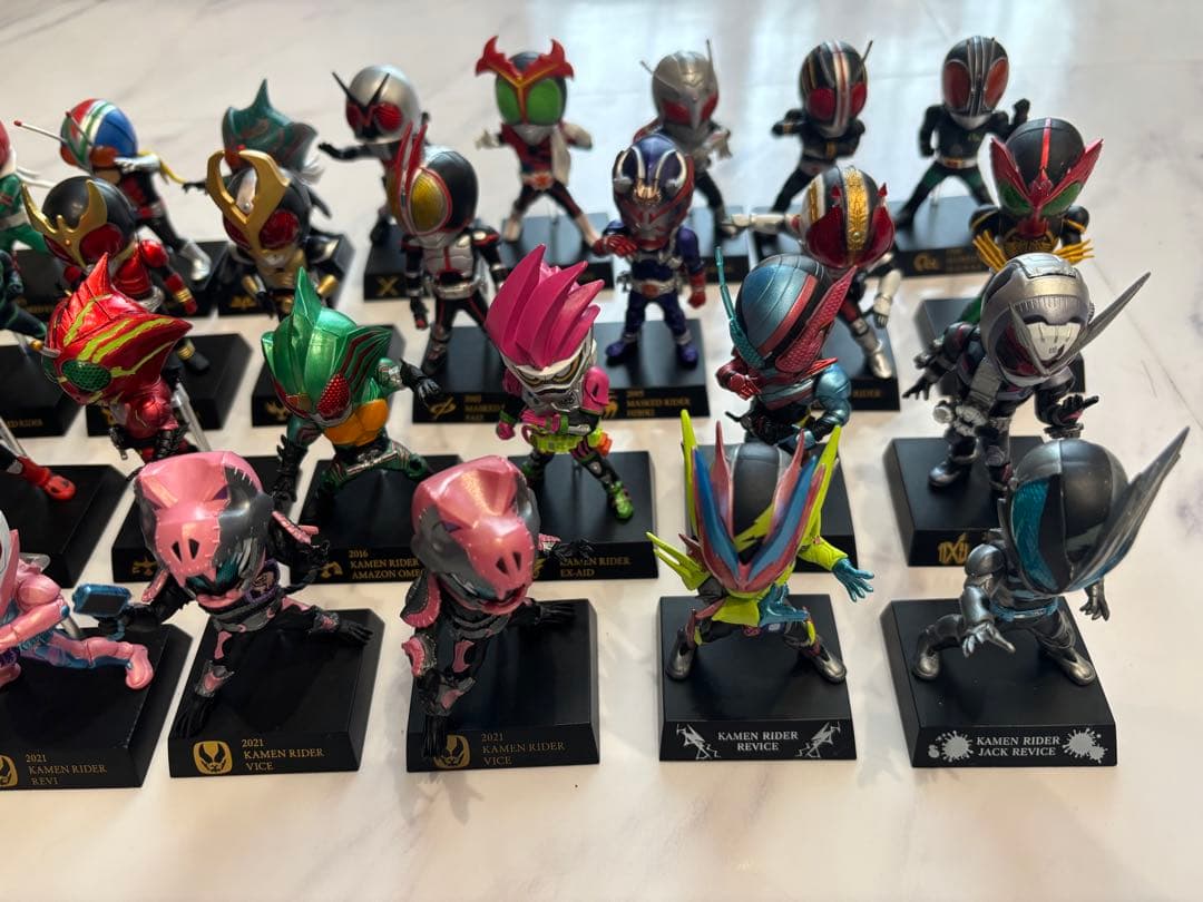 仮面ライダー　一番くじ　デフォルメクス　50周年