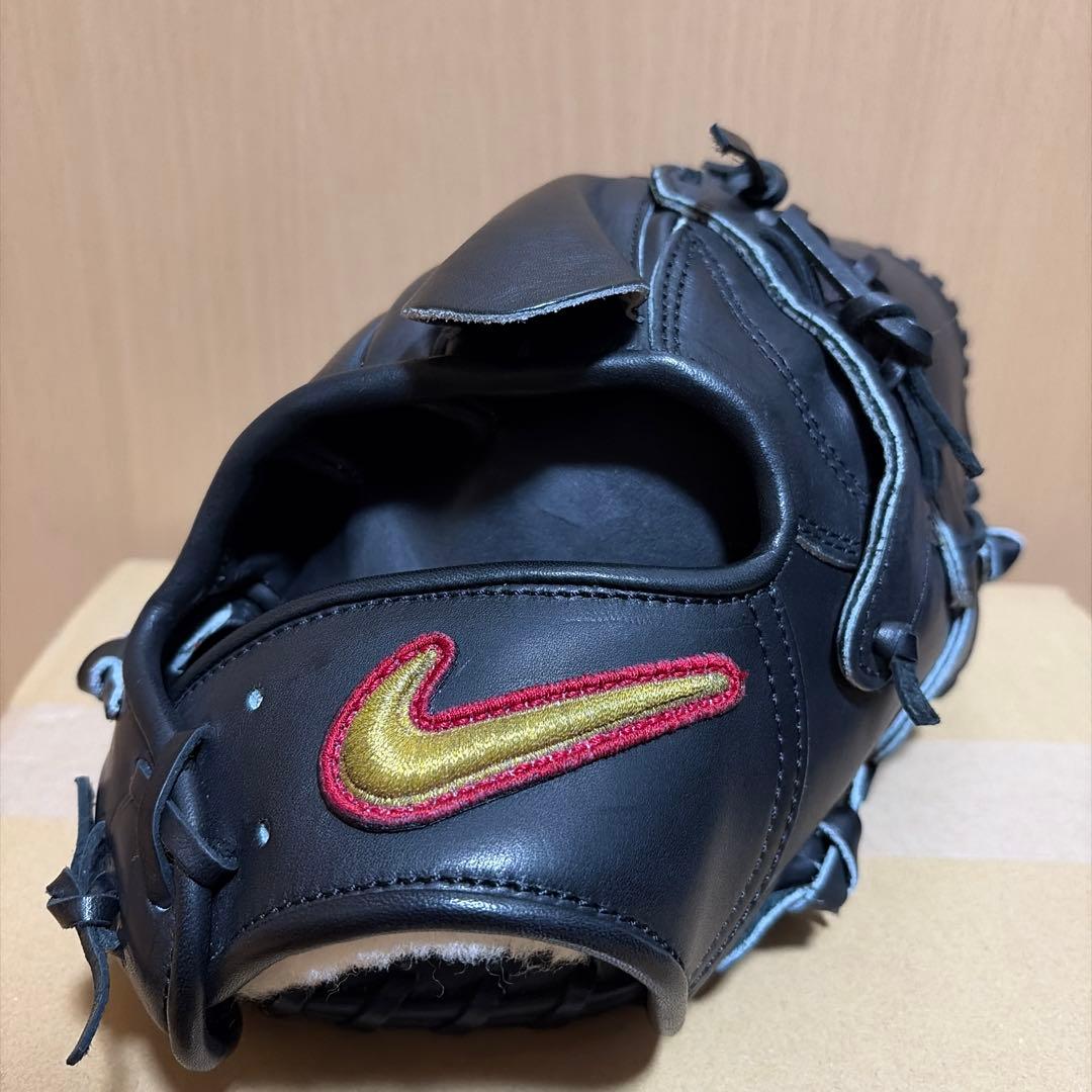 Nike 投手用硬式グラブ 右投げ用 黒