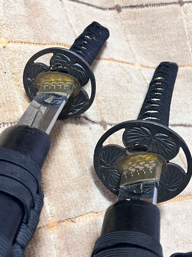 模造刀　高級美術刀剣　日本刀　太刀　脇差　葵御紋鍔