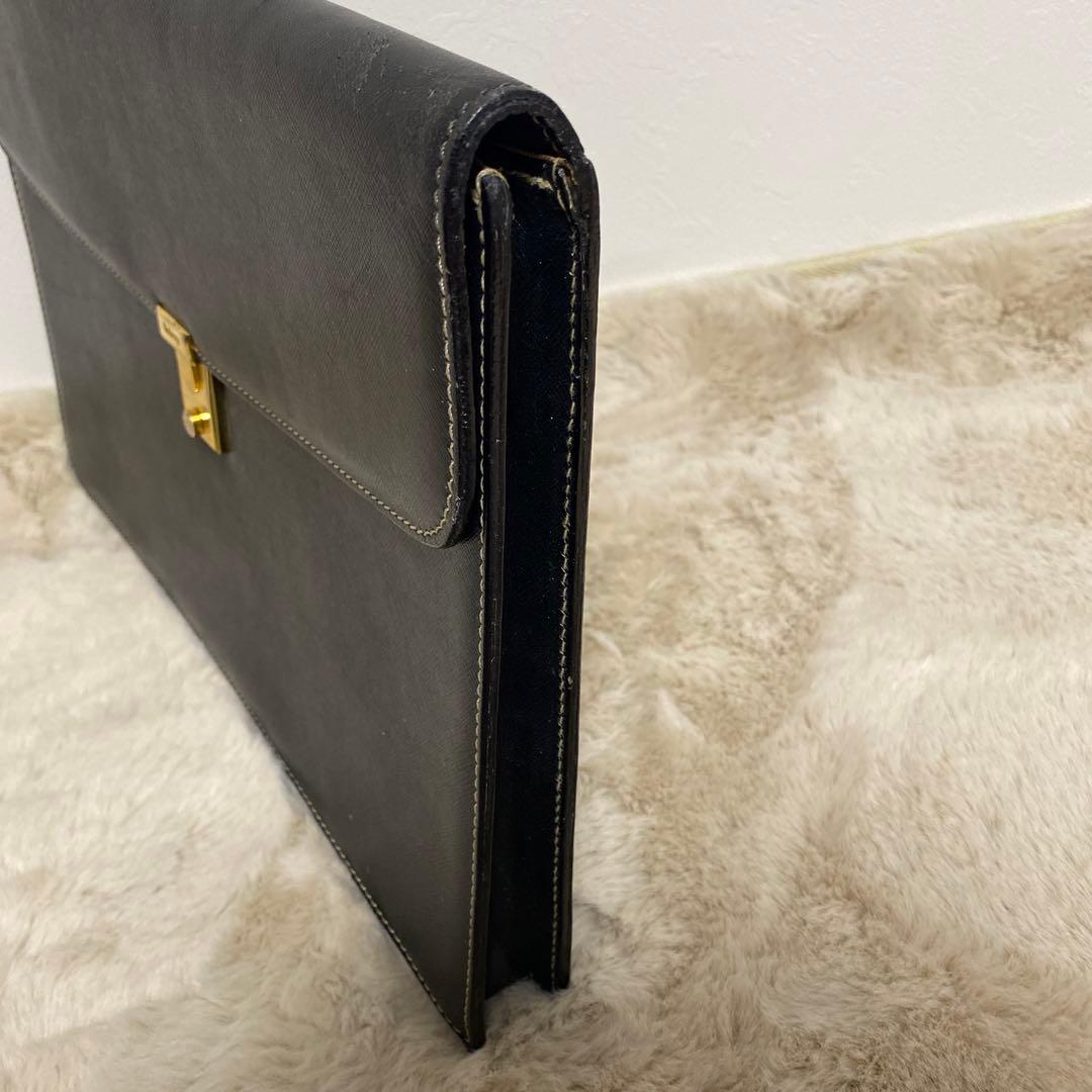 BURBERRY バーバリー 黒いレザー書類ケース A4サイズ