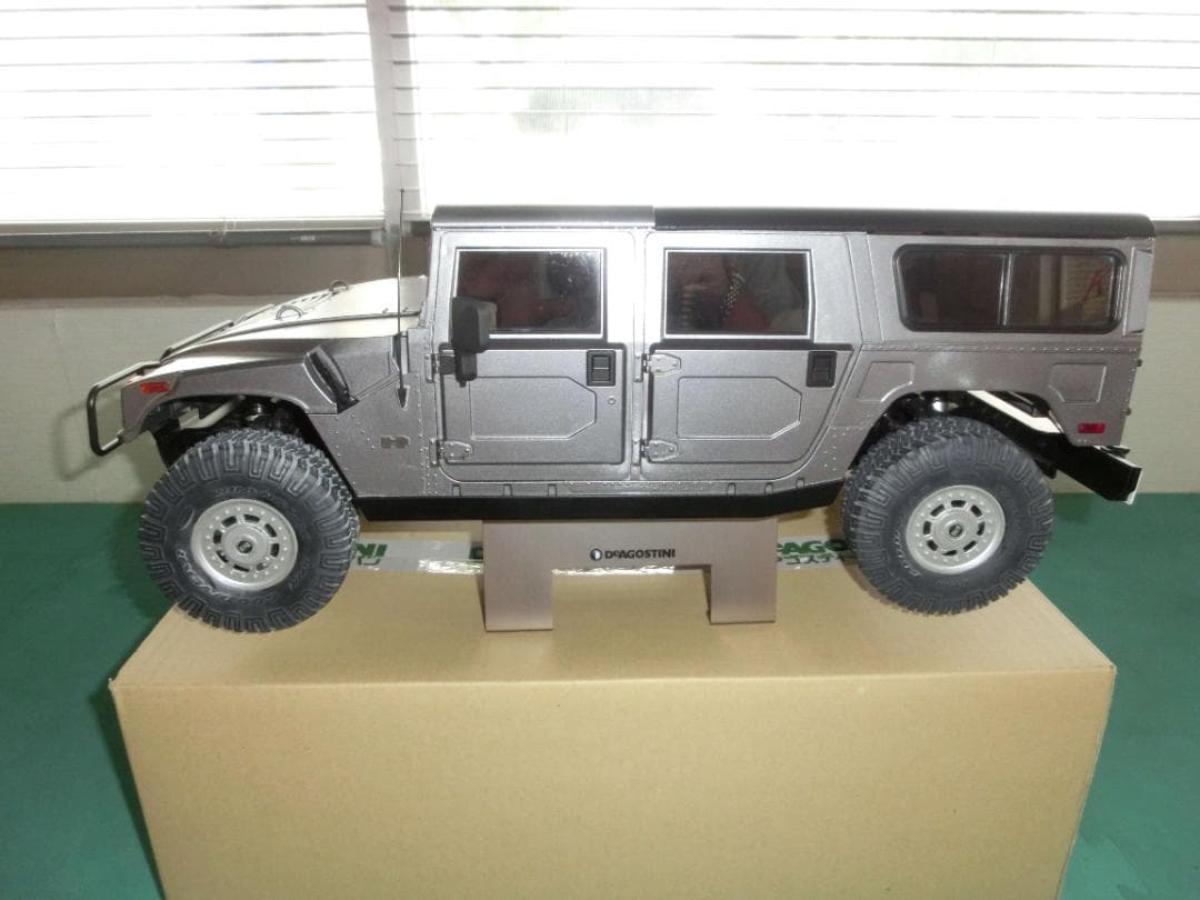 デァゴスティニハマーHUMMER H1 【エンジンRCカー】組み立て完成品
