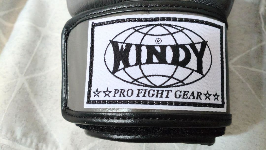 新品！WINDY 本革ボクシンググローブ 10oz グレー　BGVH