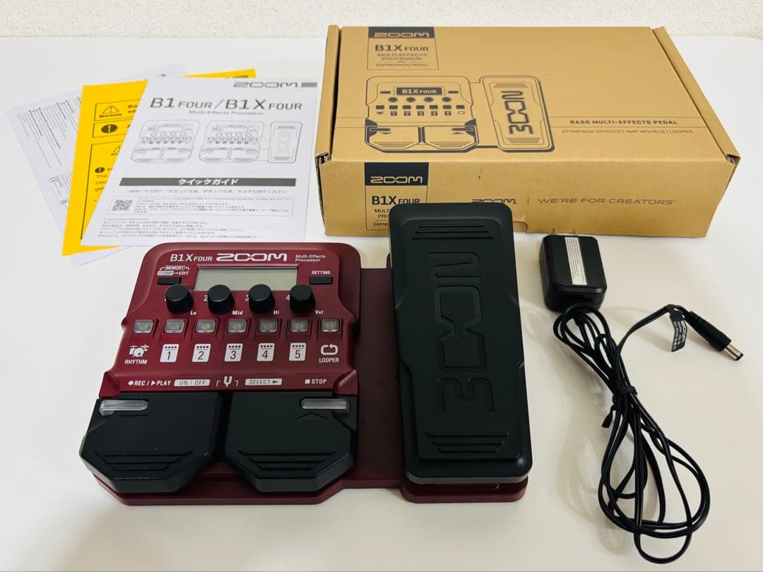 ほぼ新品 ZOOM ズーム B1X FOUR ベース用マルチエフェクター