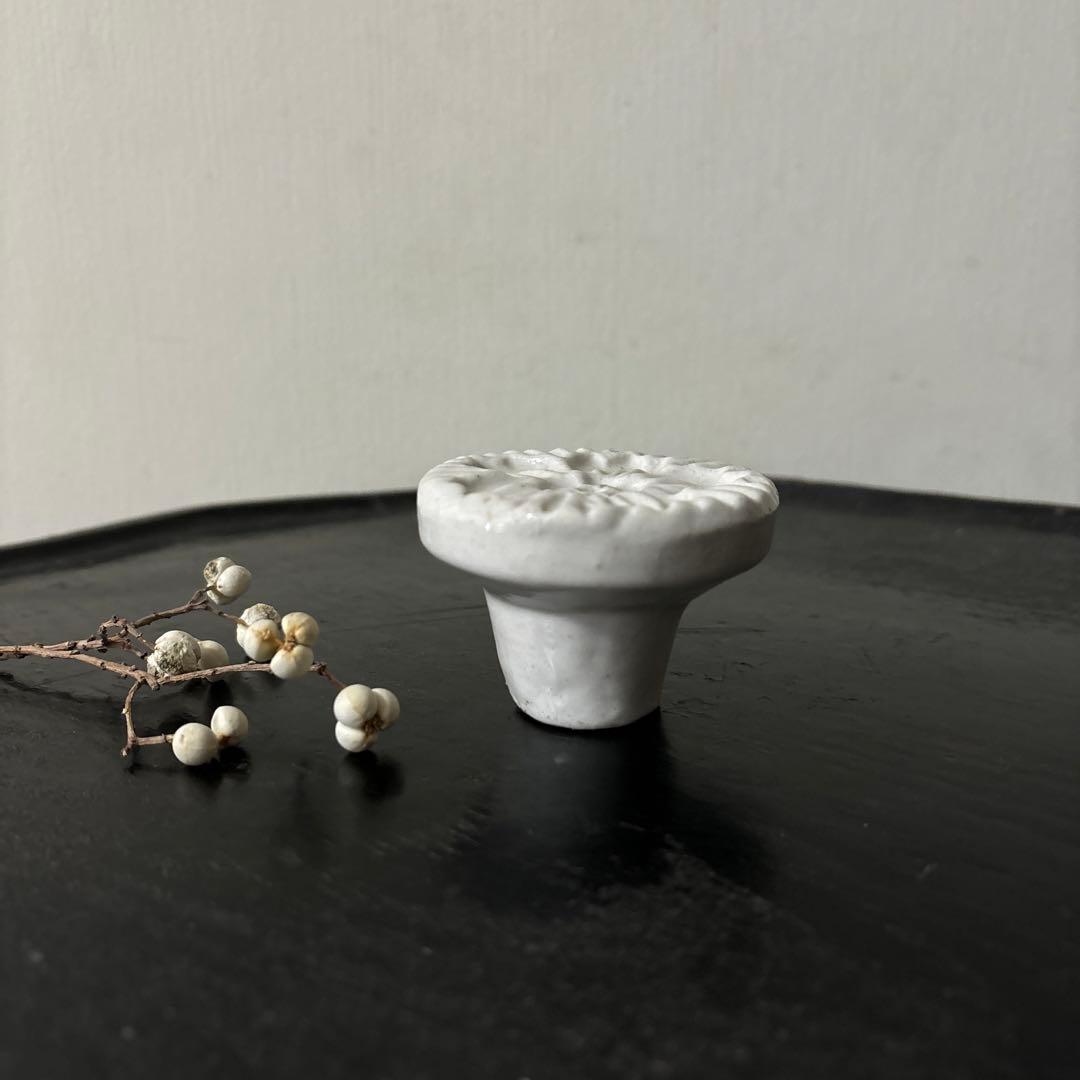 李朝餅型　⑤菓子型　白磁　堅手　韓国アンティーク　古道具　古民芸　古陶磁