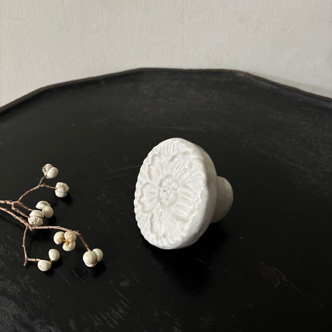 李朝餅型　⑤菓子型　白磁　堅手　韓国アンティーク　古道具　古民芸　古陶磁